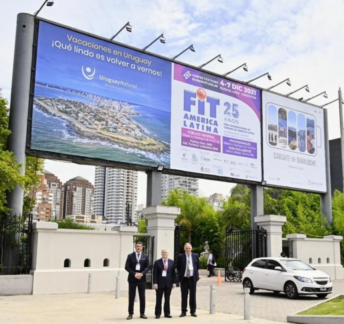 Autoridades del MINTUR en la FIT 2021: Ignacio Curbelo, director general de Secretaría; ministro Tabaré Viera, Roque Baudean, director nacional de Turismo