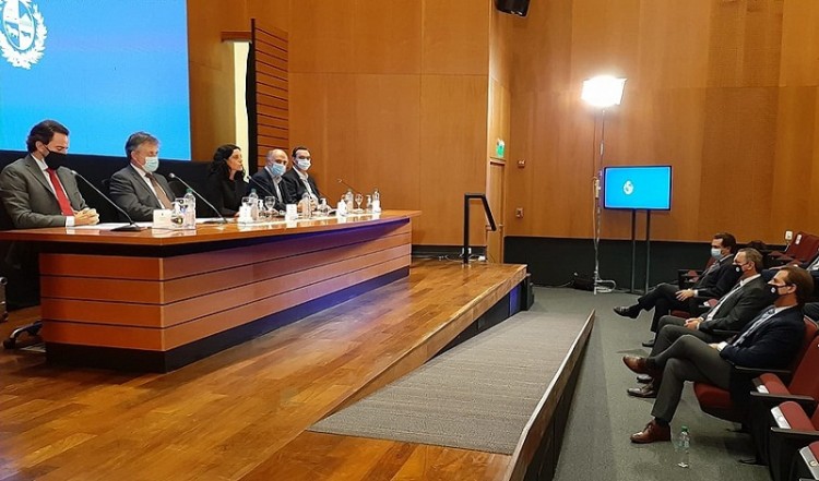 Medidas del gobierno en apoyo al turismo y otros sectores
