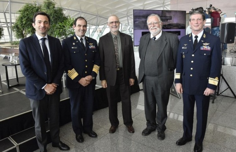75&deg; aniversario del primer aterrizaje en el Aeropuerto de Carrasco