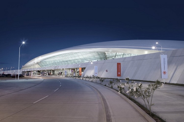 Uruguay reabri&oacute; su espacio a&eacute;reo