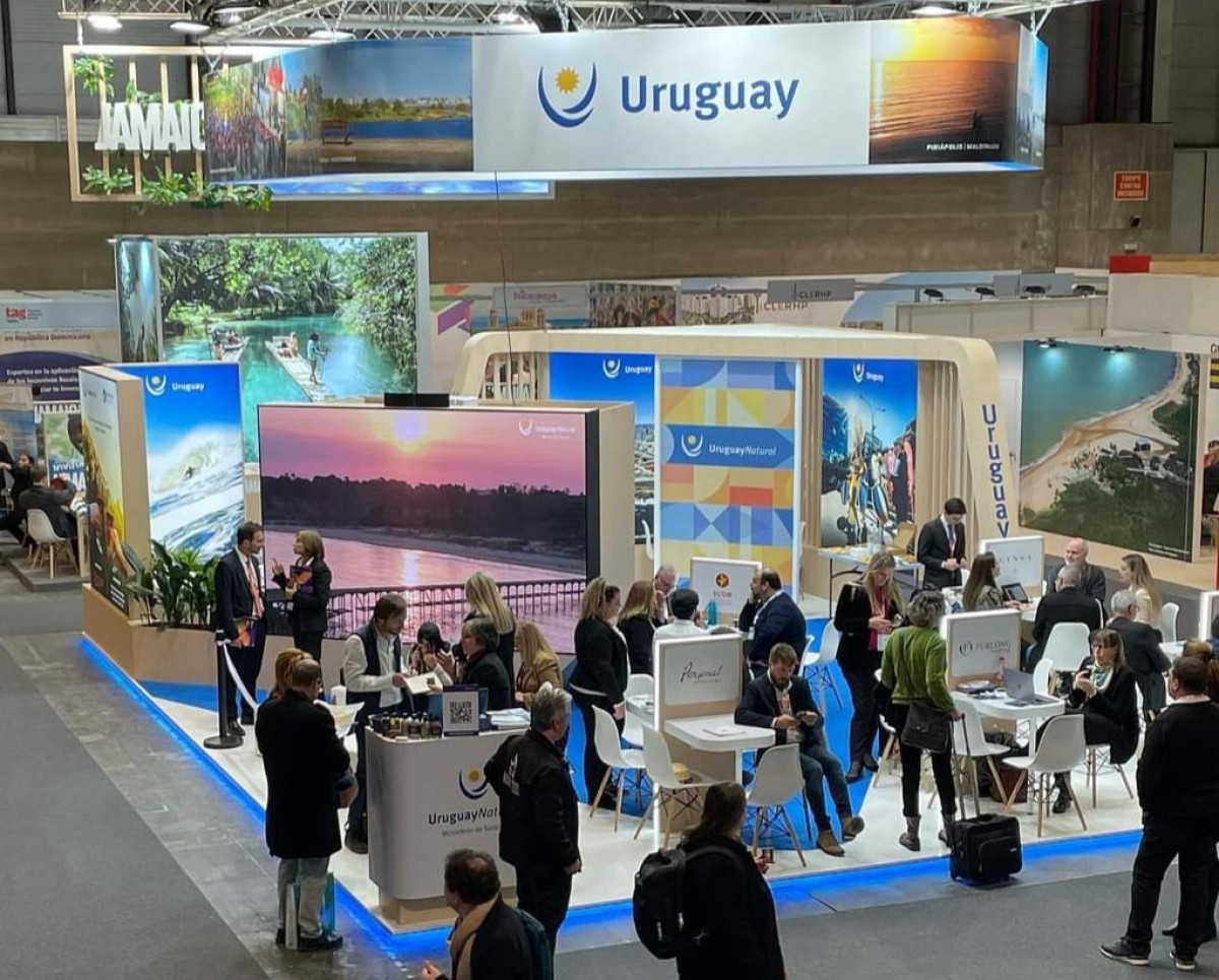 Stand de Uruguay en la FITUR 2023