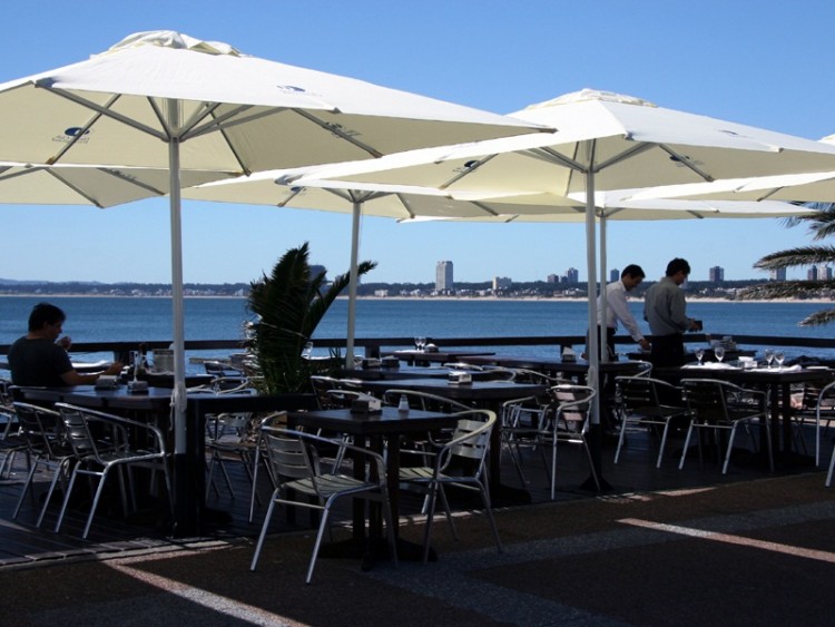 Maldonado establece protocolo para restaurantes, bares, pizzer&iacute;as y casas de comidas