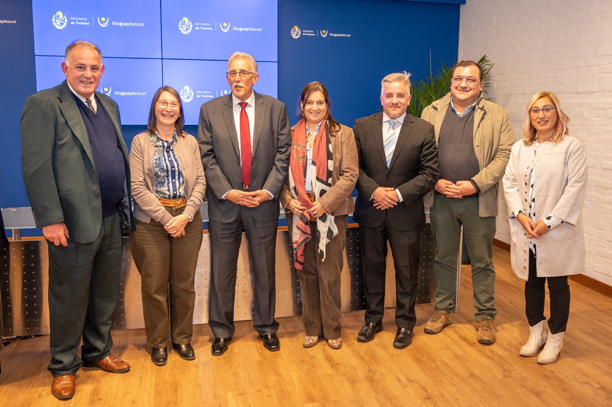 Director general de UTU, Juan Pereyra y ministro de Turismo Tabaré Viera