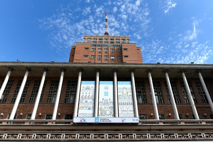 Montevideo aplicar&aacute; medidas de alivio financiero para hoteles y salones de fiesta