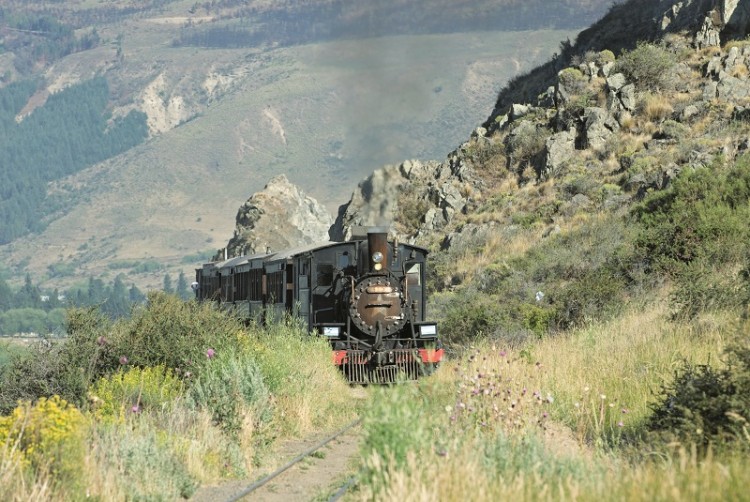 La Trochita cumple 75 a&ntilde;os de vida ferroviaria, conectando a la Patagonia