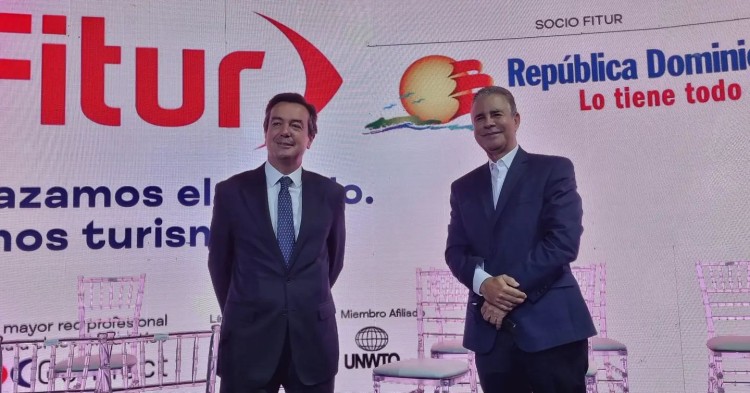 Eduardo López Puertas, CEO de IFEMA Madrid y Luis José Chávez, presidente de FIPETUR.