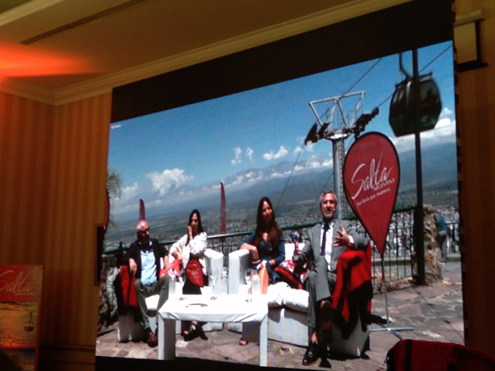 Contacto simult&aacute;neo entre Salta y Montevideo