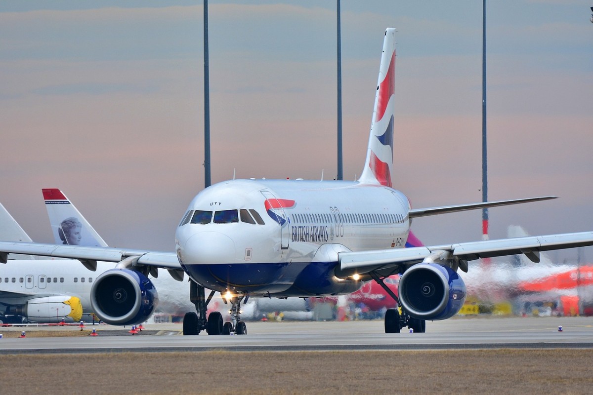 4 mejores agencias o buscadores para planificar un vuelo a Madrid desde Uruguay que debes conocer